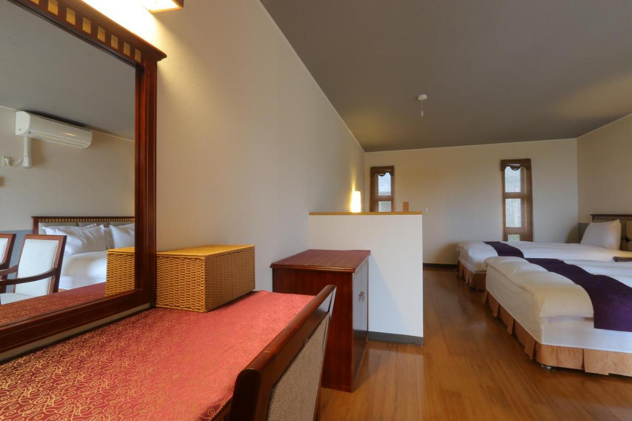 Villa Motobu Hills Esterno foto